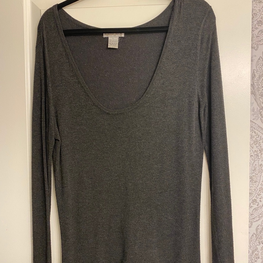 Scoop neck gray sweater